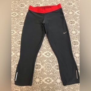 NIKE Leggings Capri Length- Sz M
